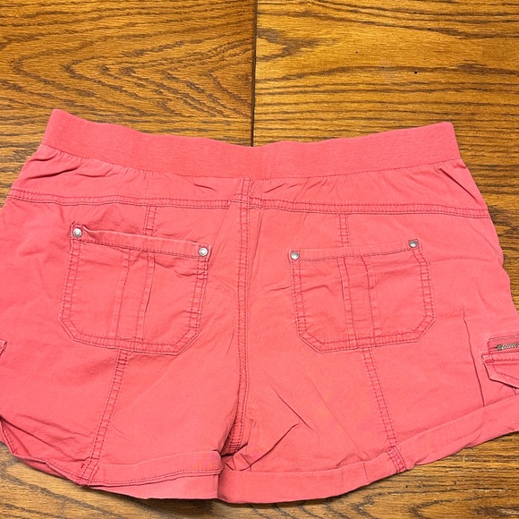Maurices Pink Cargo Shorts for Women - Picture 6 of 7